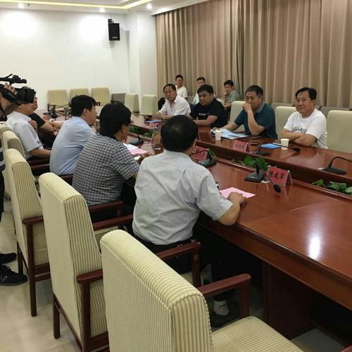 河北英虎農業機械制造到我縣考察對接項目